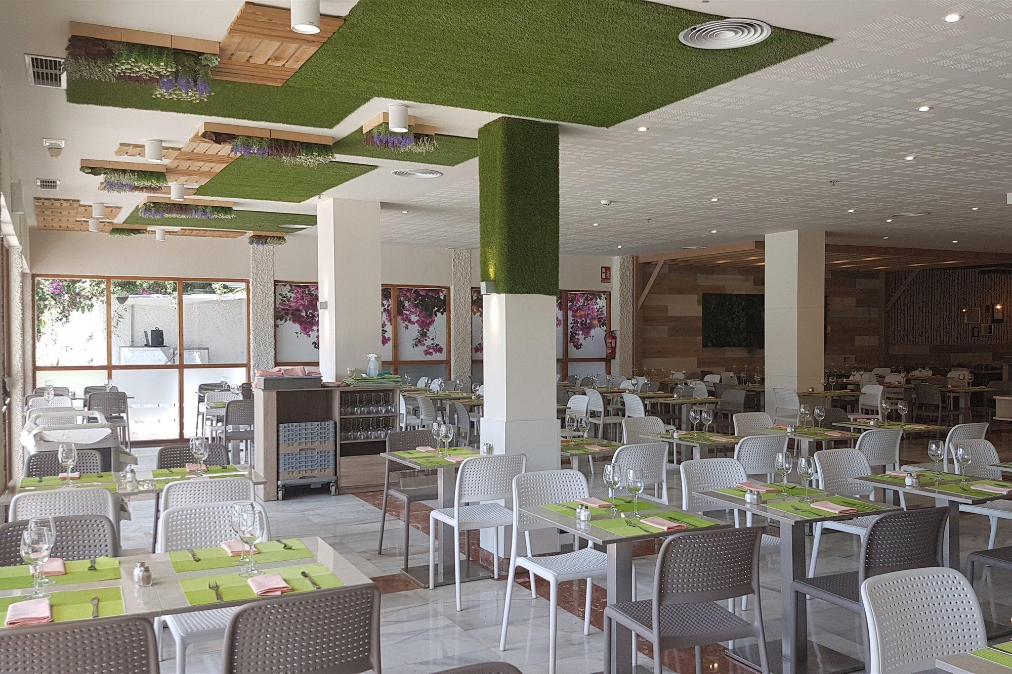 Thb San Fermin Hotel Benalmádena Buitenkant foto