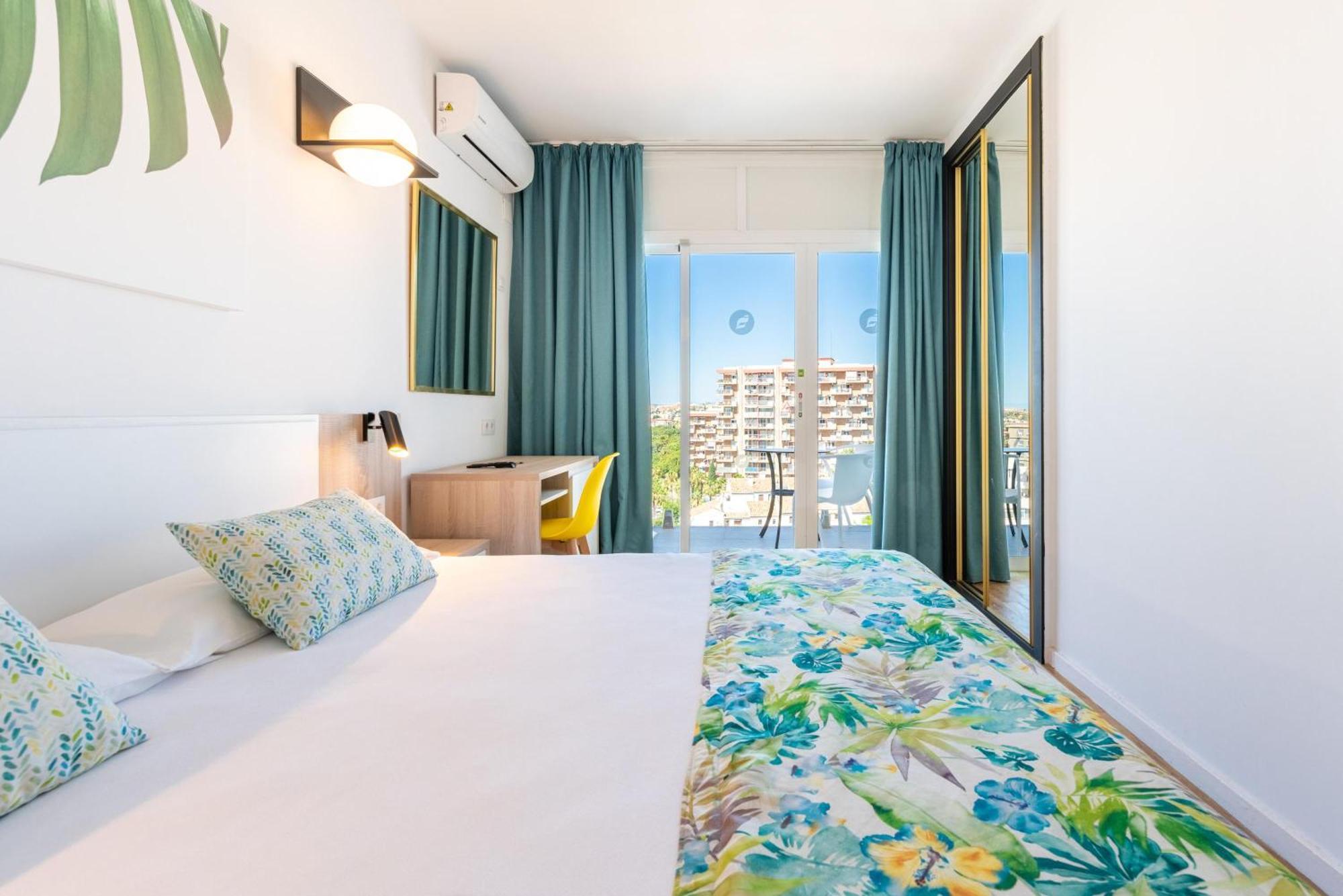Thb San Fermin Hotel Benalmádena Buitenkant foto