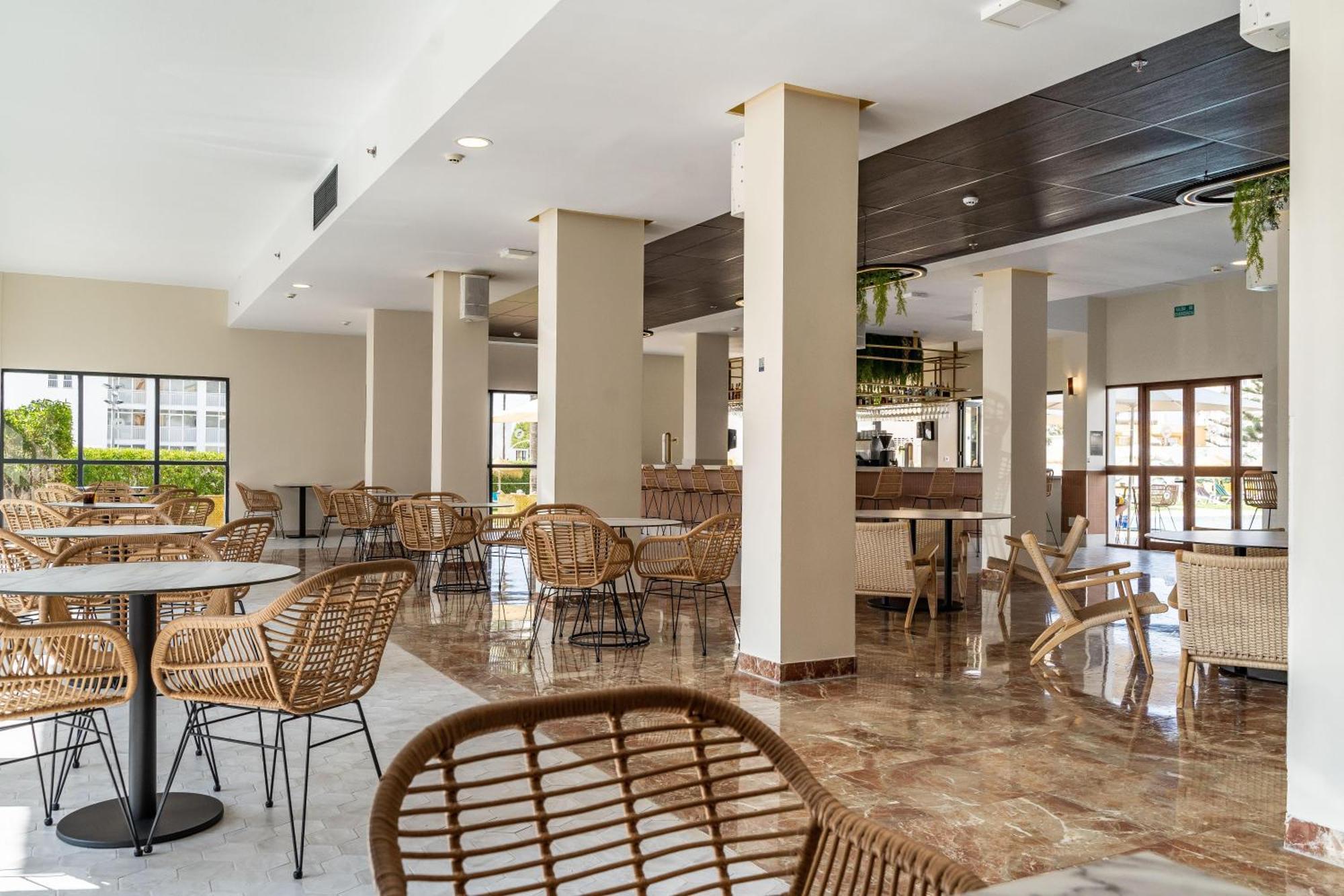 Thb San Fermin Hotel Benalmádena Buitenkant foto