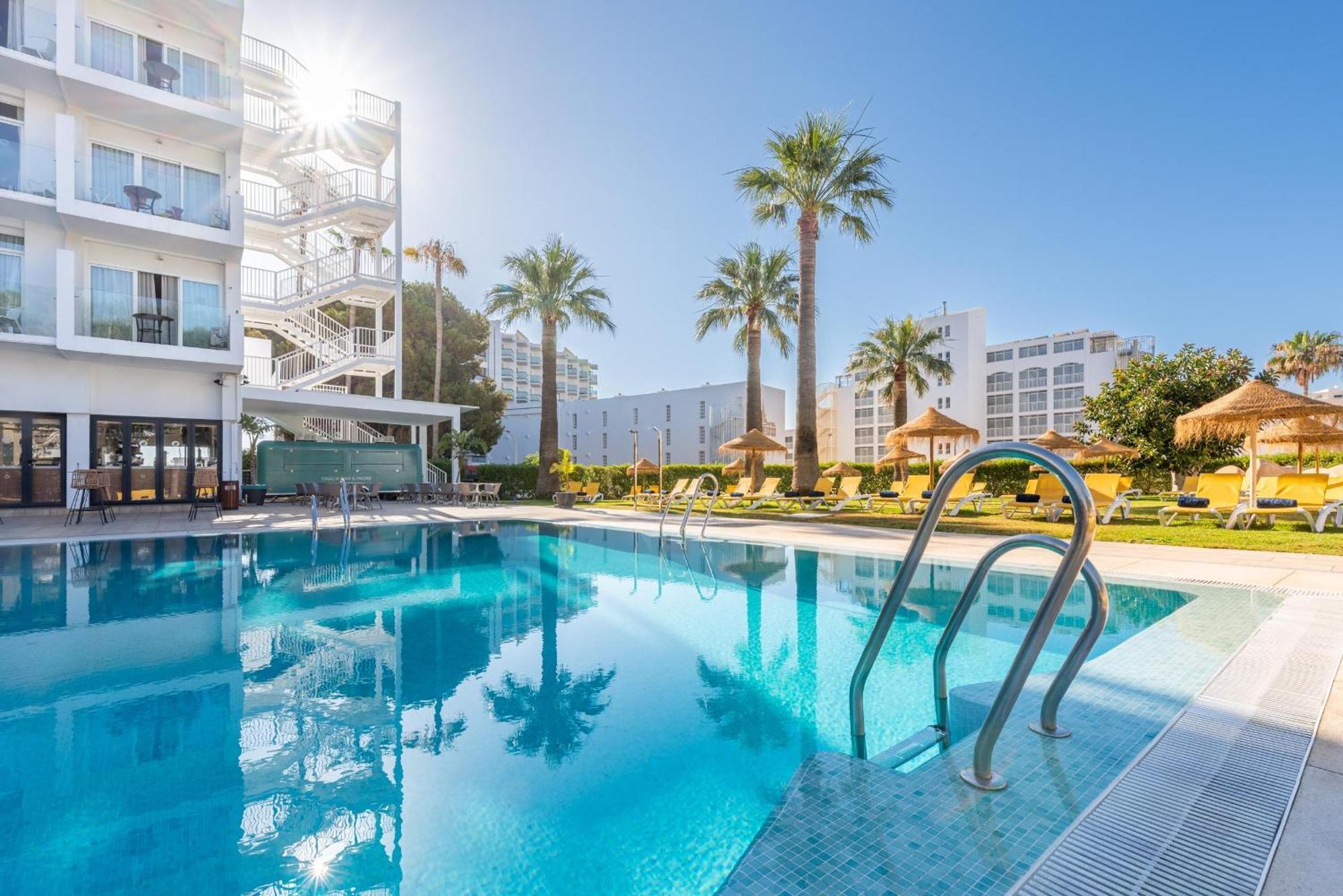 Thb San Fermin Hotel Benalmádena Buitenkant foto