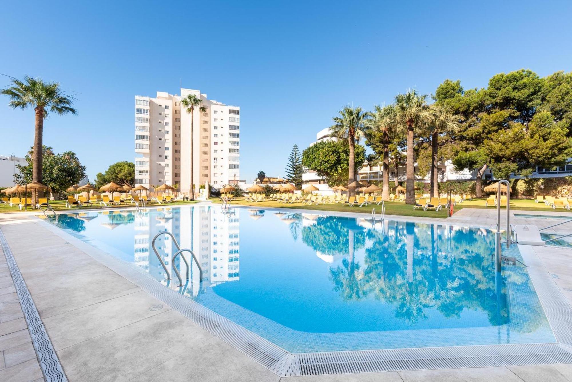 Thb San Fermin Hotel Benalmádena Buitenkant foto